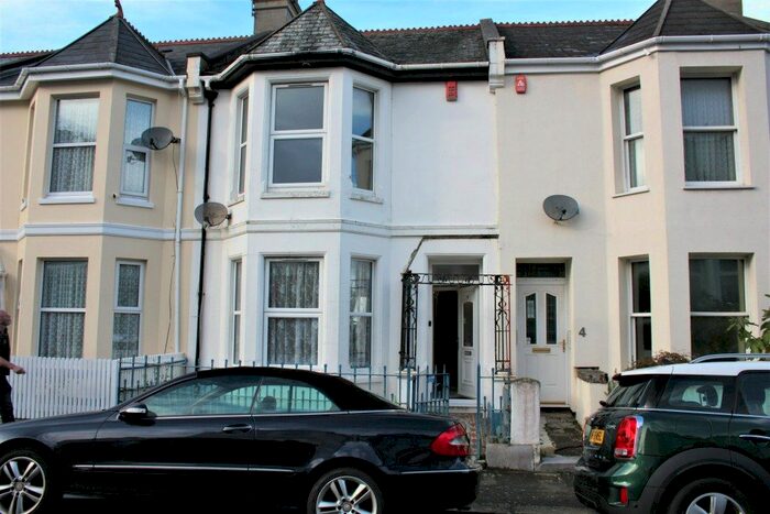 3 Bedroom Terraced House To Rent In Beresford Street, 3Aj PL2