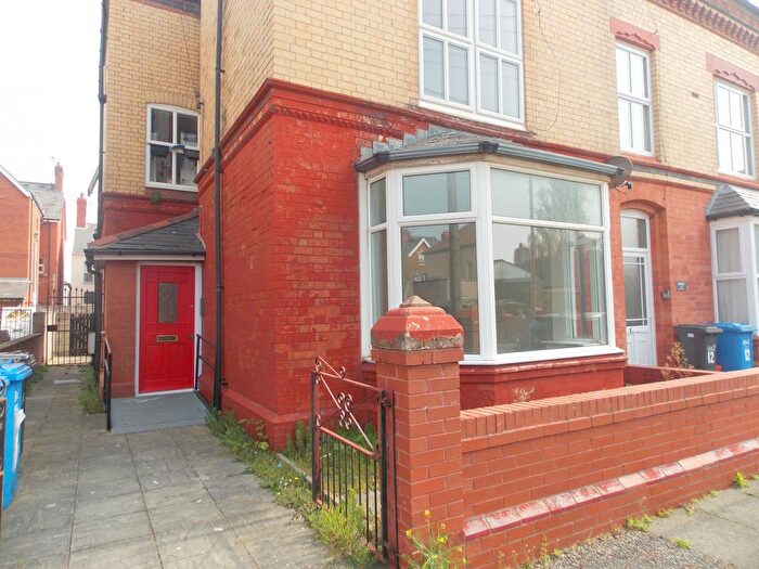 2 Bedroom Flat To Rent In Victoria Avenue, Rhyl, LL18