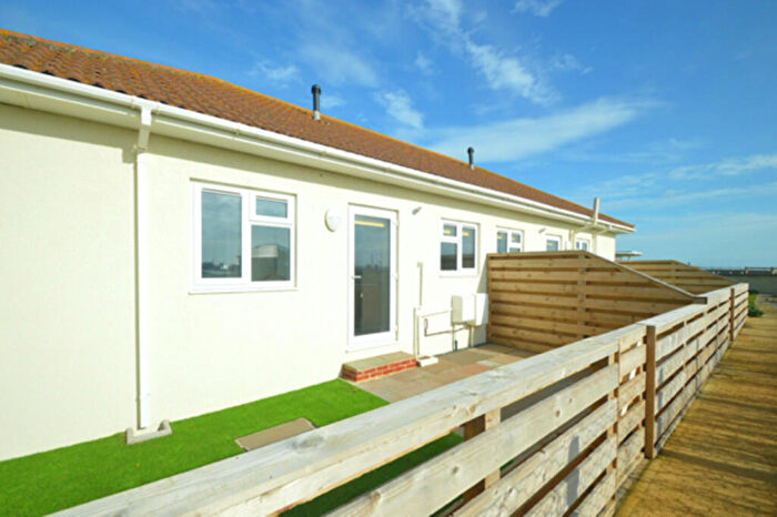 2 Bedroom Bungalow To Rent In Yaverland Road, Sandown, PO36