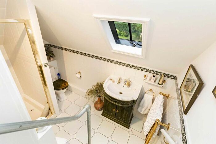 2 Bedroom Detached House For Sale In Copped Hall Estate, Upshire, CM16