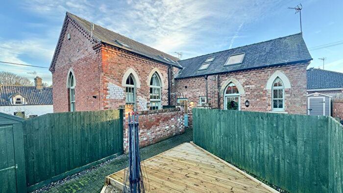 2 Bedroom Character Property For Sale In North Street, Digby, Lincoln, LN4