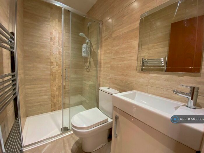 5 Bedroom Terraced House To Rent In Middleborough Road, Coventry, CV1