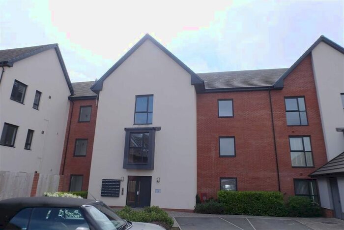 2 Bedroom Flat To Rent In Rhodfar Cei, Barry, Vale Of Glamorgan, CF62