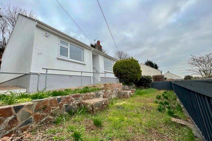 2 Bedroom Bungalow To Rent In Foxhole Road, Paignton, TQ3