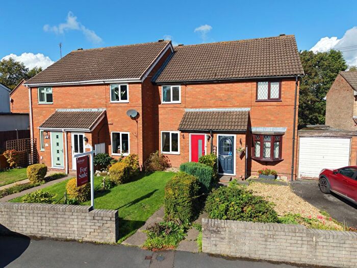 2 Bedroom Terraced House For Sale In Kingsway Terrace, Essington, Wolverhampton, WV11