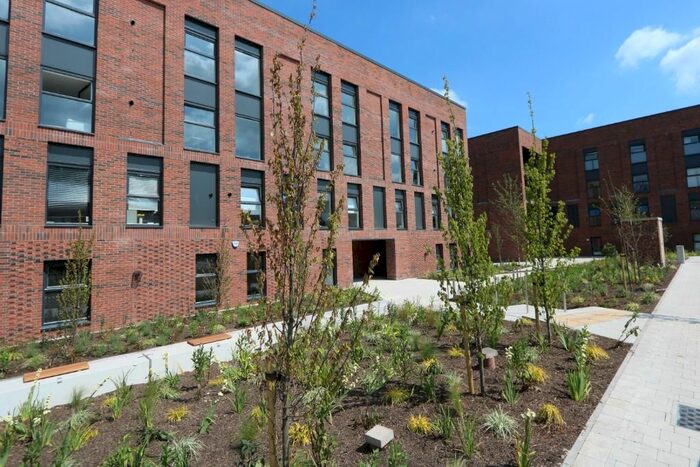 1 Bedroom Flat To Rent In Festival Court, Glasgow, G51