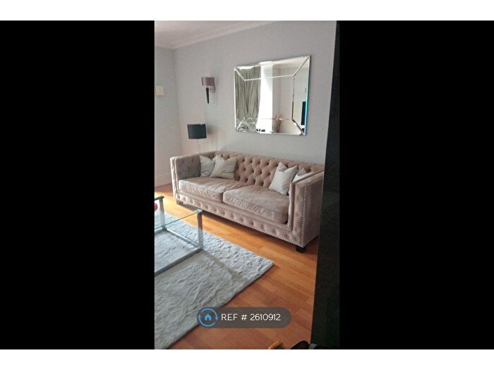 1 Bedroom Flat To Rent In Bailey House, London, SW10