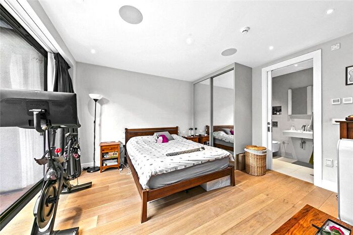 1 Bedroom Flat To Rent In Marchmont Road, Richmond, TW10