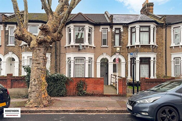 3 Bedroom Terraced House To Rent In Little Ilford Lane, Manor Park, E12