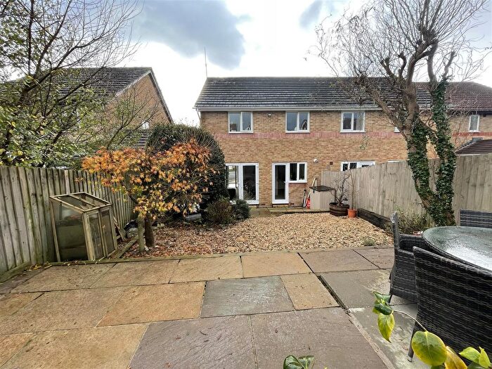 3 Bedroom Semi-Detached House For Sale In Maes Y Capel, Pembrey, Burry Port, SA16