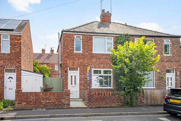 3 Bedroom Semi-Detached House For Sale In Count De Burgh Terrace, York, YO23