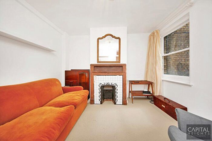 1 Bedroom Apartment To Rent In Greenwich Court, Cavell Street, London, E1