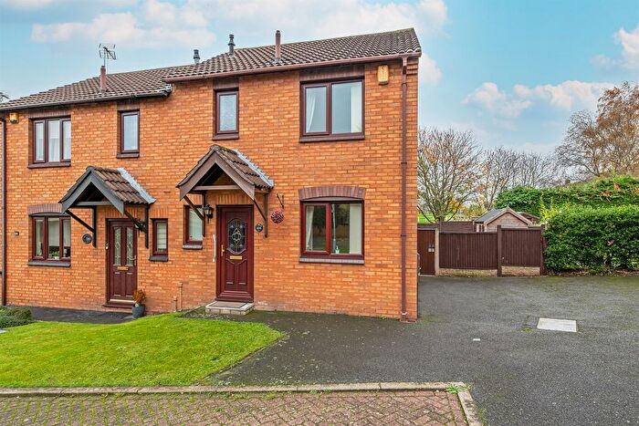 2 Bedroom Semi Detached House For Sale In Ship Street, Frodsham, WA6