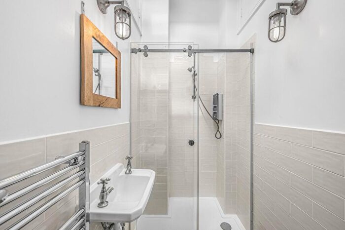 1 Bedroom Flat For Sale In Arlington Road, Camden Town, NW1