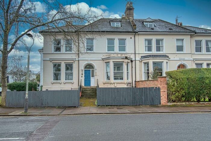 1 Bedroom Flat To Rent In Western Road, Cheltenham, GL50