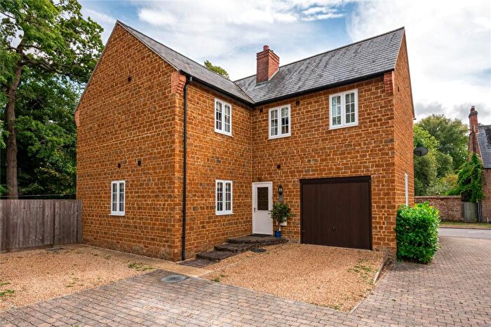 4 Bedroom House For Sale In Banbury Road, Charwelton, Daventry, Northamptonshire, NN11
