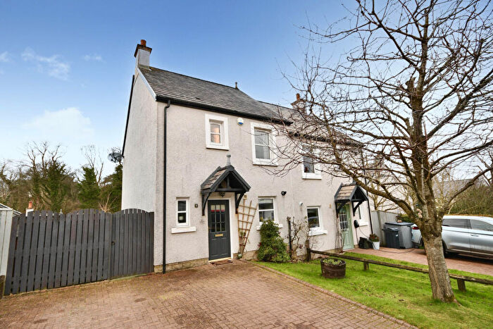 3 Bedroom Semi-Detached House For Sale In Townend Place, Symington, KA1