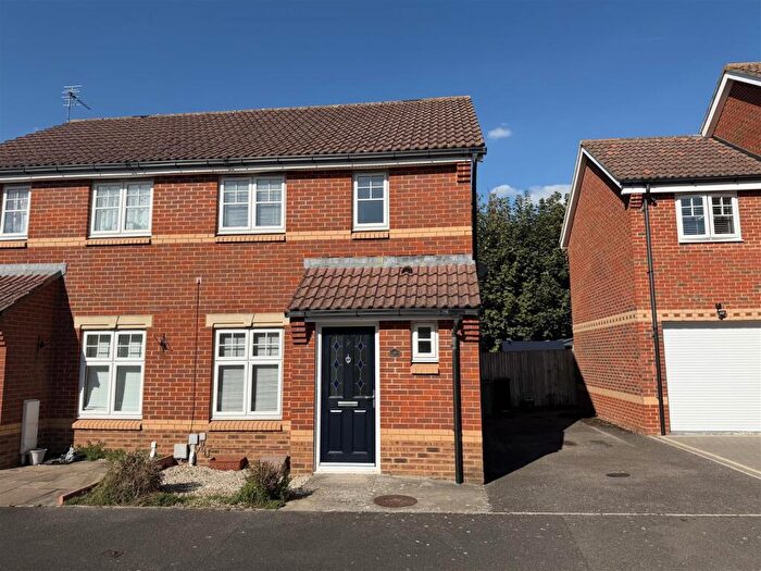2 Bedroom Semi-Detached House For Sale In Tattershall Road, Maidstone, ME15