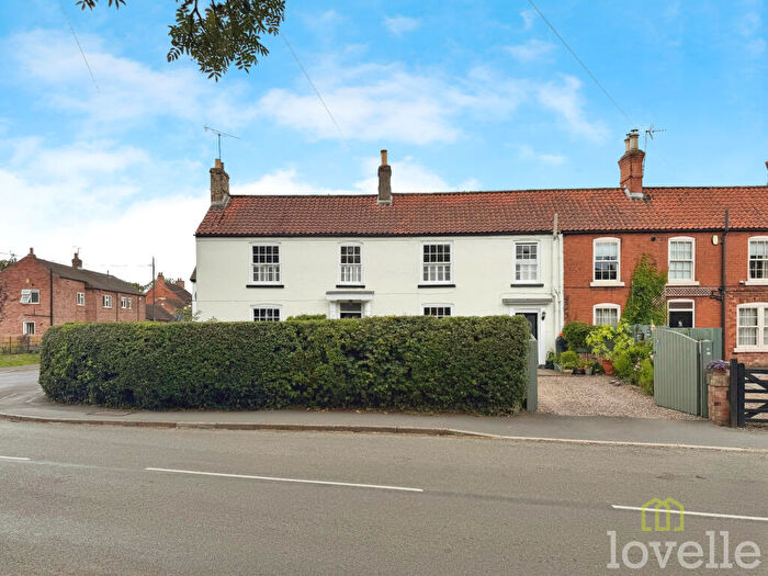 2 Bedroom Semi-Detached House For Sale In High Street, Upton, DN21