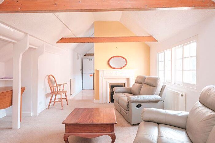 3 Bedroom Maisonette To Rent In Mighell Street, Brighton, BN2