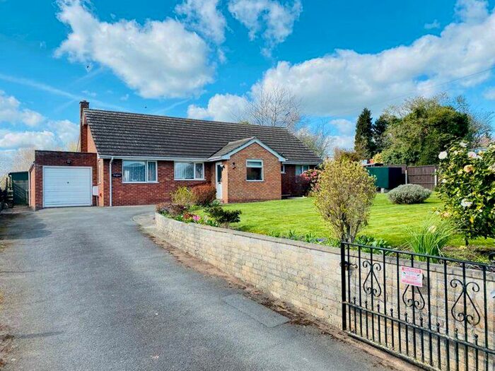 3 Bedroom Detached Bungalow For Sale In Staunton-on-wye, HR4