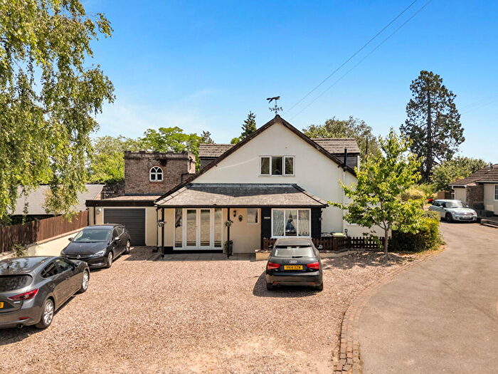 4 Bedroom Detached House For Sale In Glewstone, Ross-on-wye, HR9