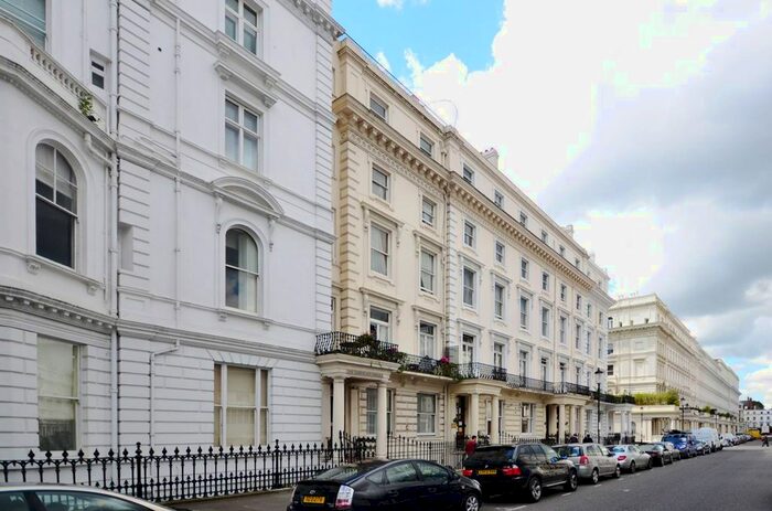 2 Bedroom Flat To Rent In Queensgate Terrace, South Kensington, London, SW7