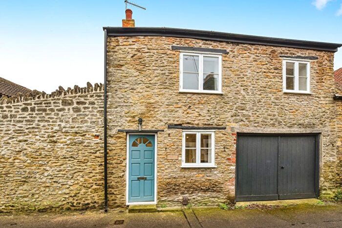 3 Bedroom House To Rent In Baker Street, Frome, BA11