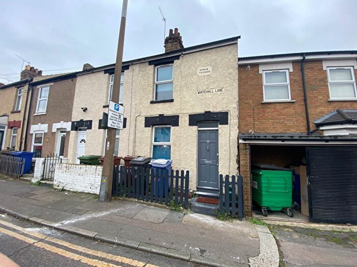 3 Bedroom End Of Terrace House To Rent In Whitehall Lane, Grays, RM17