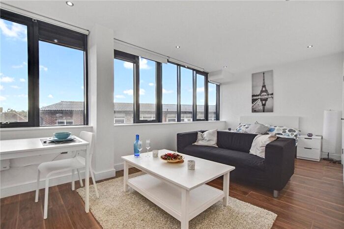 Studio To Rent In Elmgrove Road, Harrow, HA1