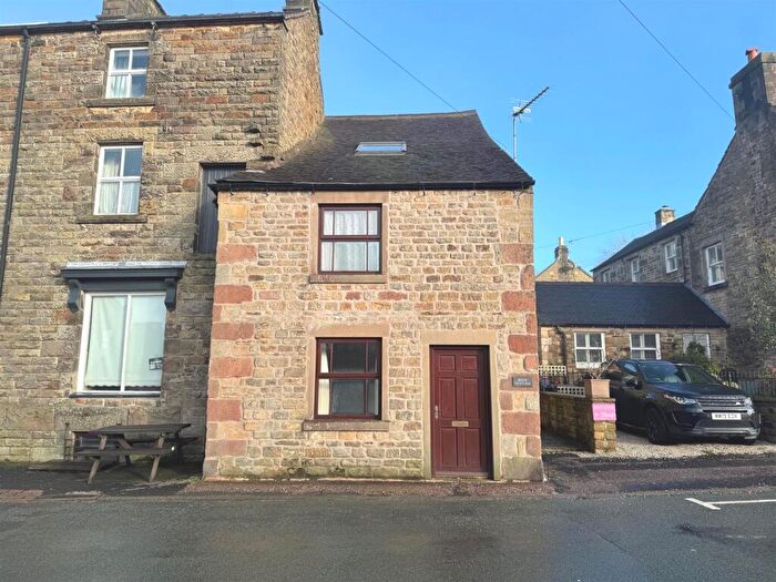 3 Bedroom Cottage To Rent In High Street, Longnor, SK17