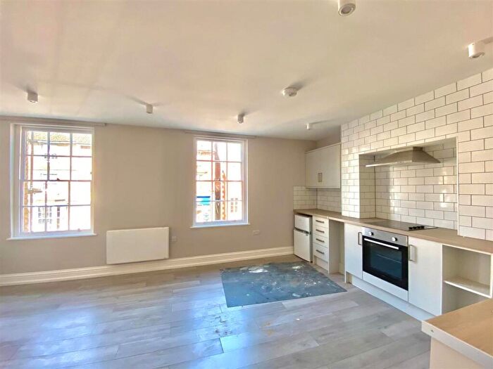 1 Bedroom Flat To Rent In Balsall Street East, Bedford, MK40