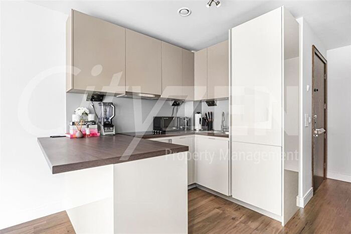 1 Bedroom Flat To Rent In Thurstan Street, London, SW6