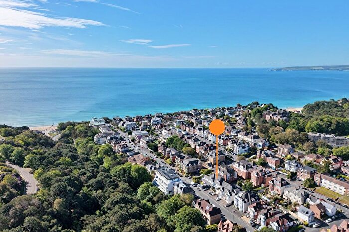 2 Bedroom Flat For Sale In Studland Road, Alum Chine, Bournemouth, BH4