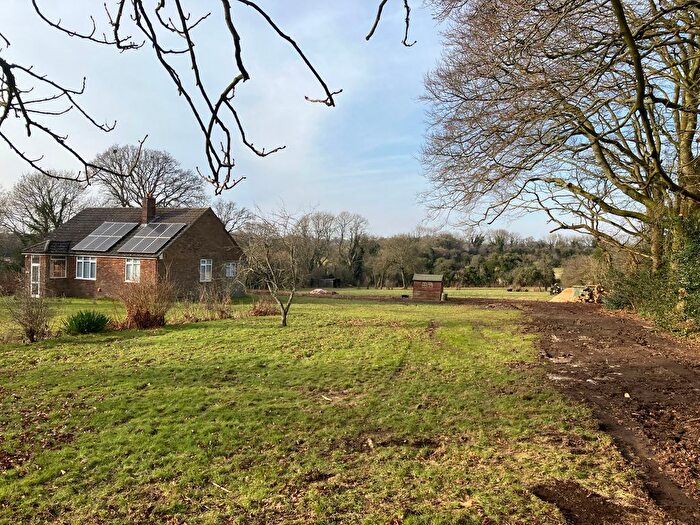 3 Bedroom Bungalow For Sale In Lower Paice Lane, Alton, GU34