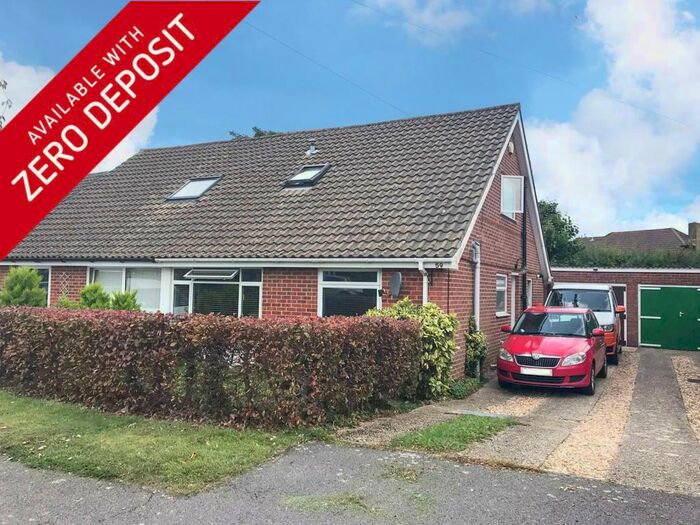 3 Bedroom Chalet To Rent In Oaklands Way, Titchfield Common, PO14