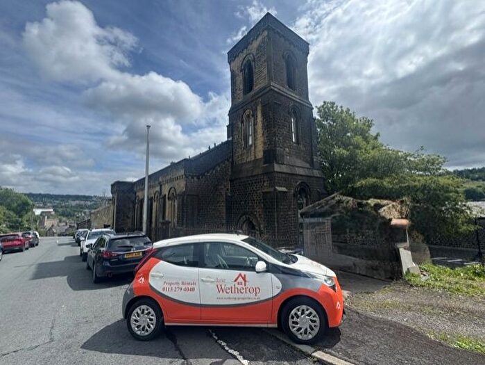 1 Bedroom Flat To Rent In Haugh End Lane, Sowerby Bridge, HX6