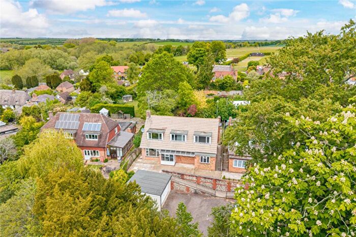 4 Bedroom Detached House For Sale In Winterbourne Road, Boxford, Newbury, Berkshire, RG20