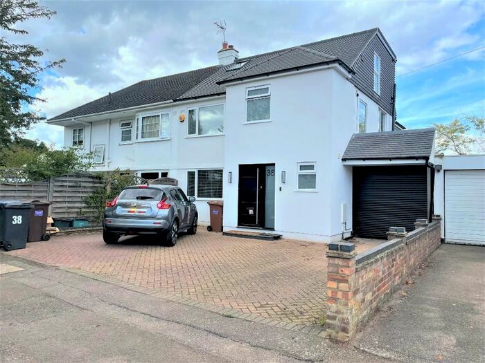 5 Bedroom Semi-Detached House To Rent In Bramble Road, Hatfield, Hertfordshire, AL10