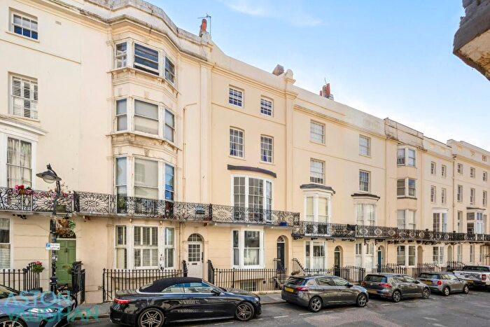 2 Bedroom Apartment For Sale In Bloomsbury Place, Brighton, East Sussex, BN2