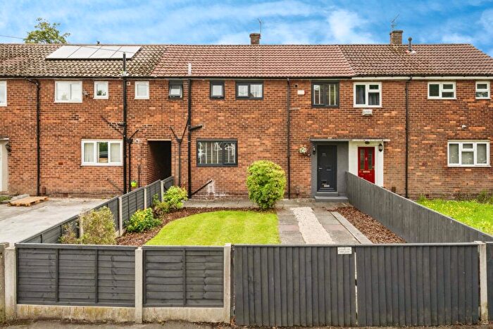 3 Bedroom Terraced House For Sale In Ridgeway, Clifton, Swinton, Manchester, M27