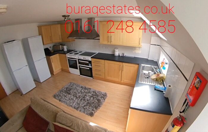 6 Bedroom Apartment To Rent In Ladybarn Lane, Manchester, M14