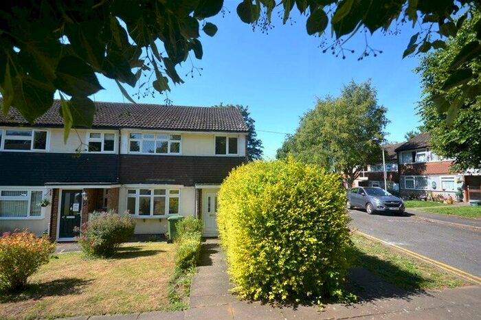 3 Bedroom House To Rent In Sherwoods Rise, Harpenden, AL5