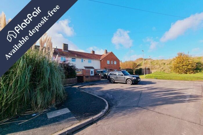 3 Bedroom Terraced House To Rent In Montgomery Road, Gosport, PO13