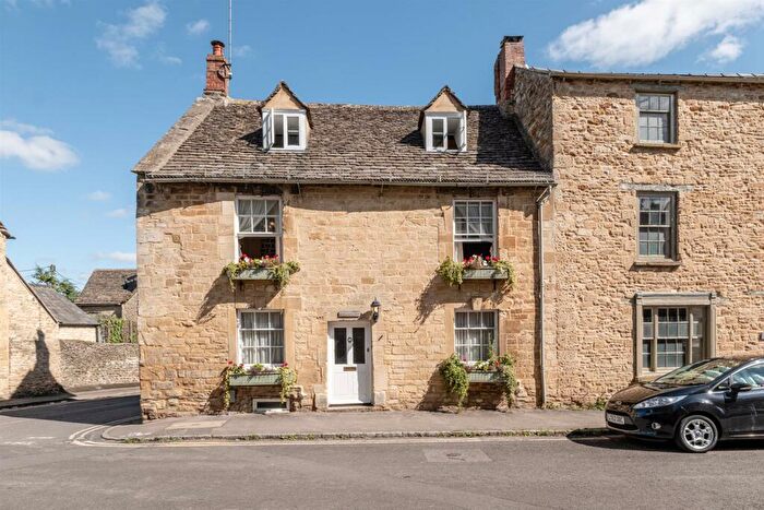 5 Bedroom Town House For Sale In Witney Street, Burford, OX18