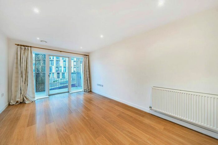 1 Bedroom Flat To Rent In Dalston Lane, Dalston, London, E8