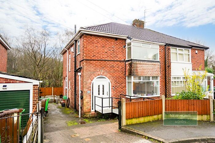 3 Bedroom Semi Detached House For Sale In Aldersley Avenue, Manchester, M9