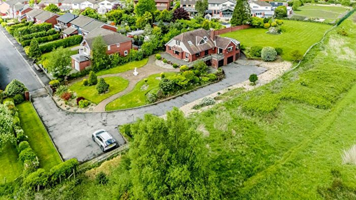 4 Bedroom Detached House For Sale In Dorking Road, Chorley, PR6