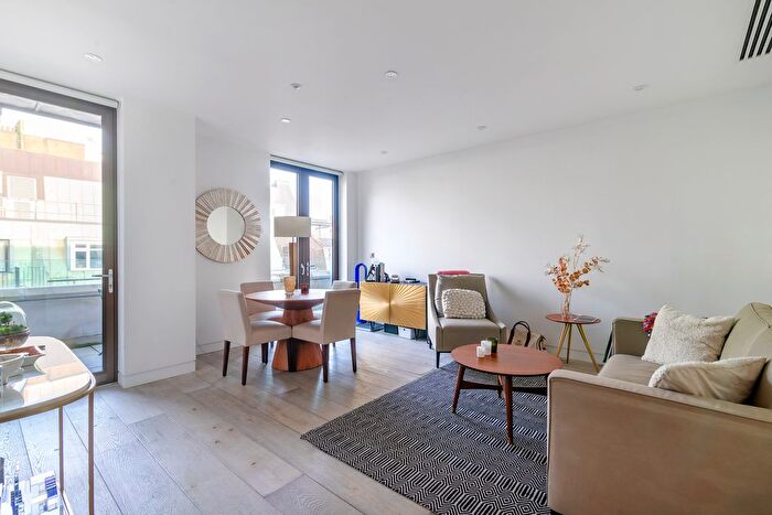 1 Bedroom Flat To Rent In Bennet Street, London, SW1A