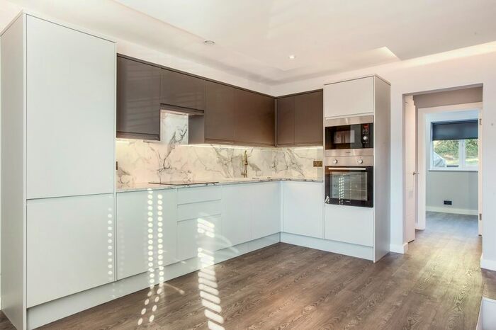 2 Bedroom Flat To Rent In Godstone Road, Kenley, CR8